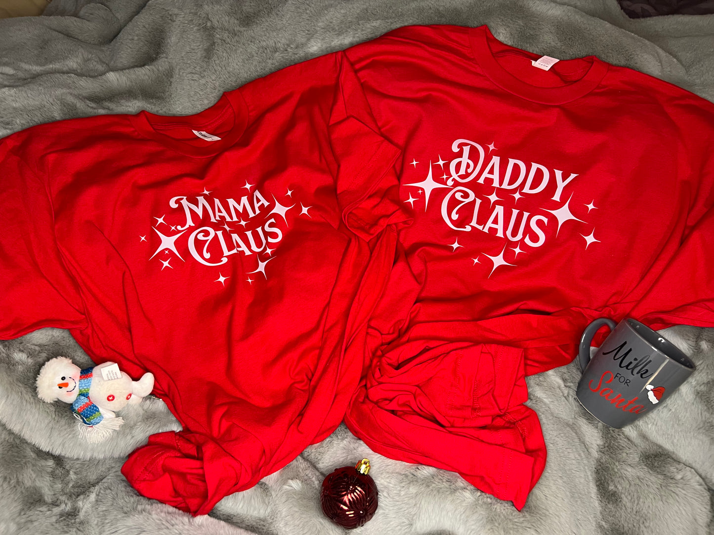 Mama Claus & Daddy Claus Tshirts