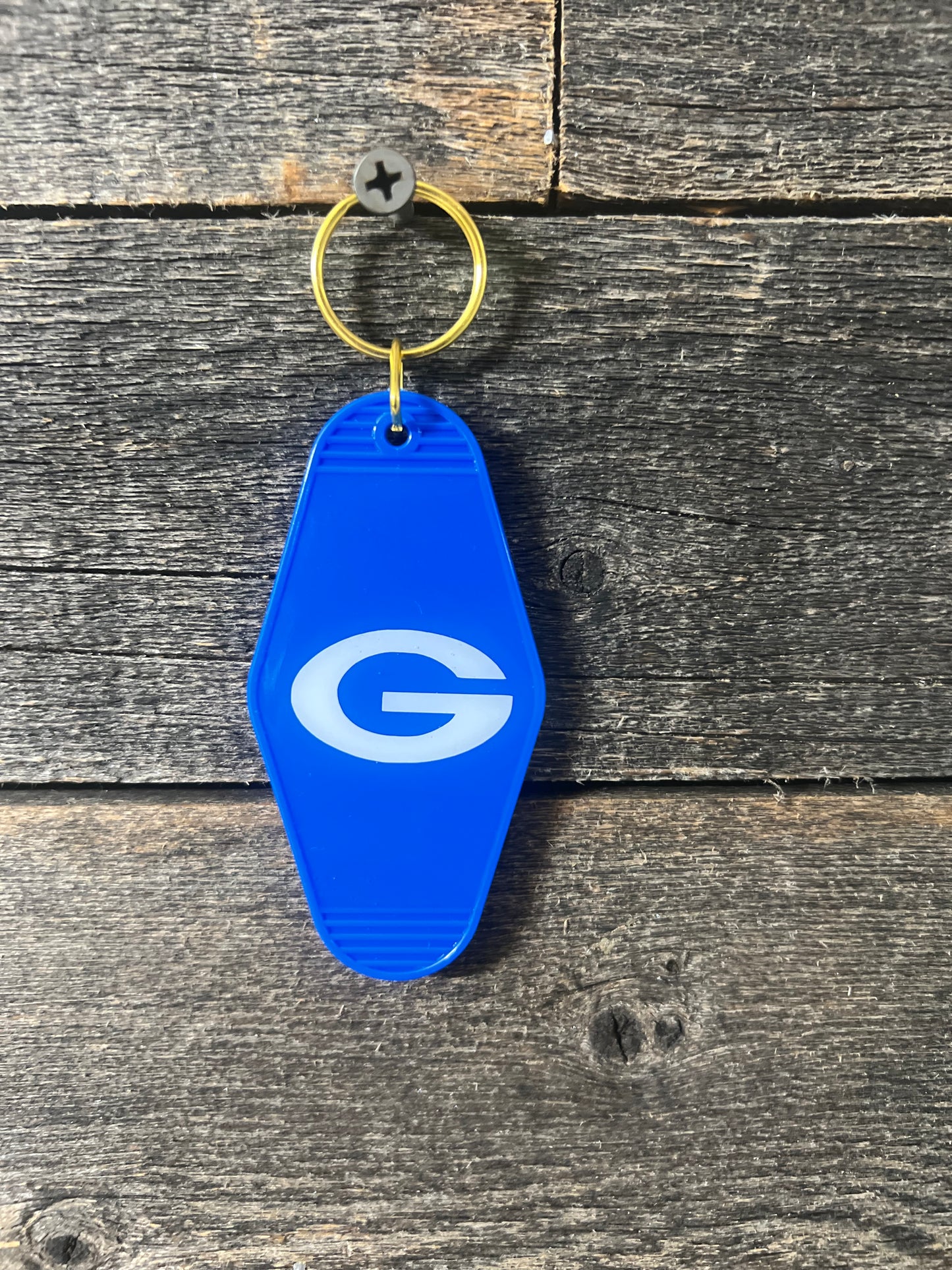 Vintage Motel Keychain, Personalized design, resin